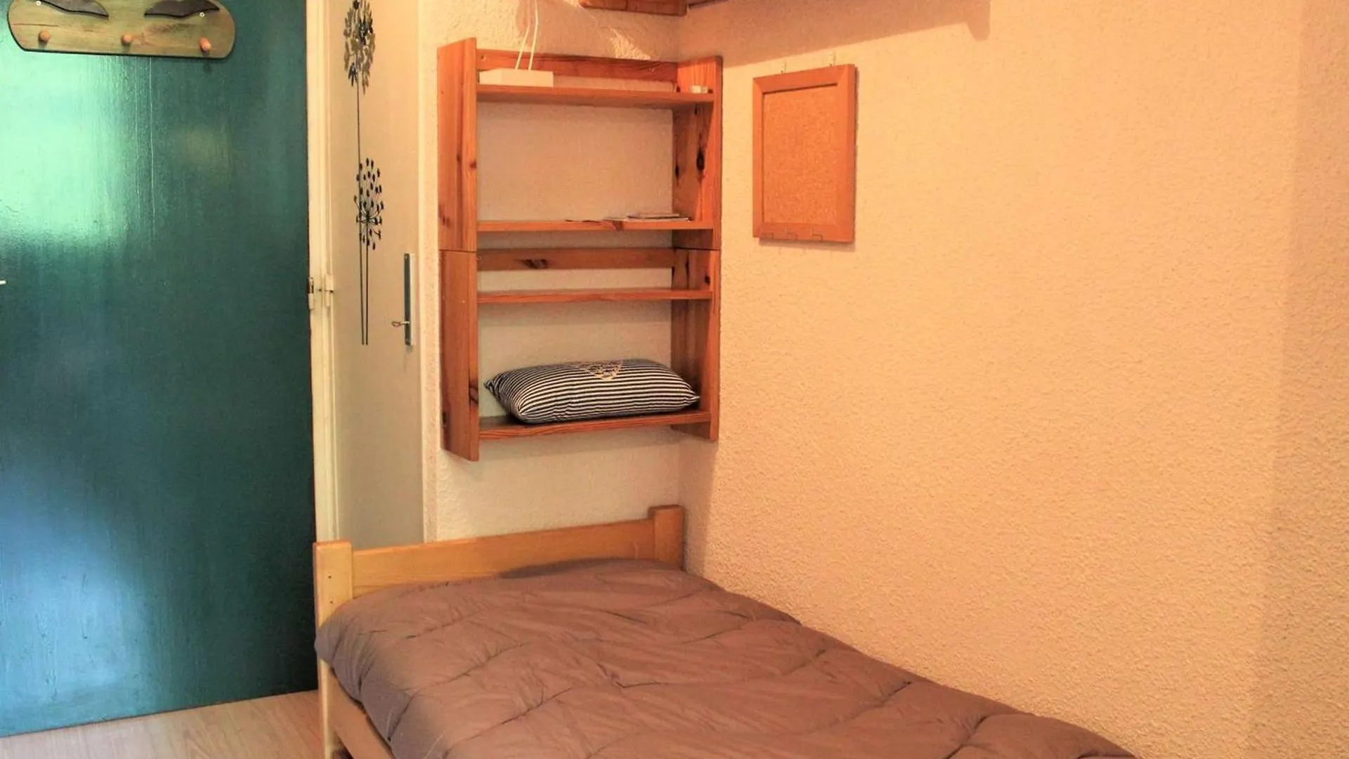 Studio Cosy Au Pied Des Pistes A Vars - 3 Couchages - Fr-1-330B-216 Apartment